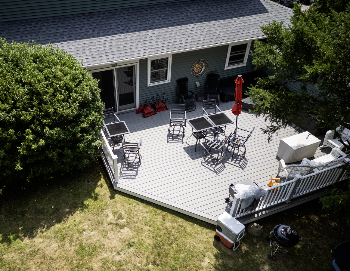 Aerial view of composite deck with outdoor furniture